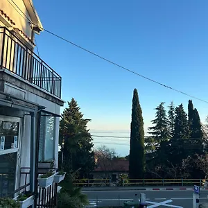 Pensión & Semic, Opatija
